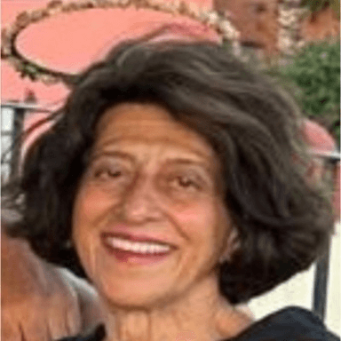 Zohre Elahian - Chief of People & Co-Founder